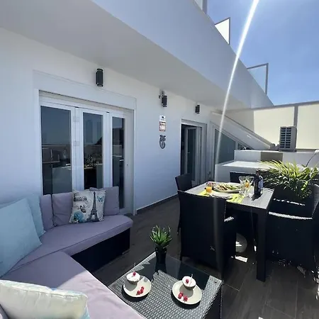 Luxury Duplex 아파트 아데제