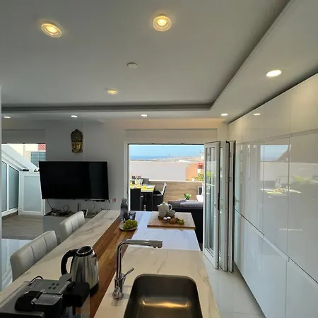 아파트 Luxury Duplex 아데제